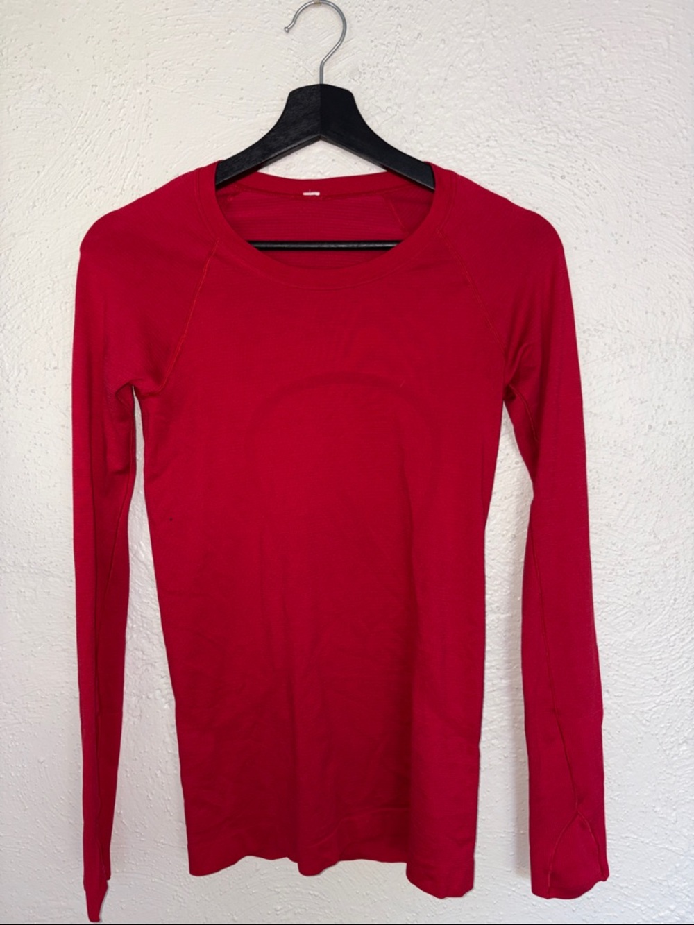 lululemon athletica Women’s Long Sleeve Crewneck Top - Red